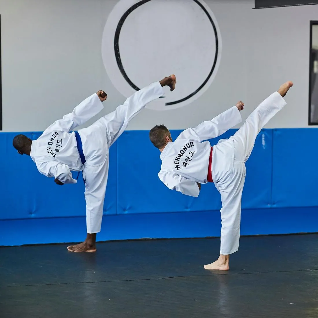 500 Adult Taekwondo Dobok Uniform